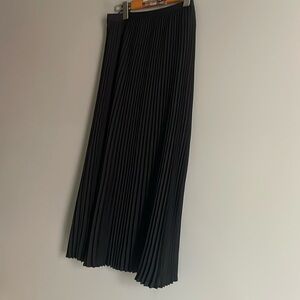 Babaton M Black Skirt. Worn once or twice in new condition
